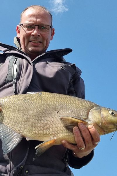 Jens Witthus mit Brassen