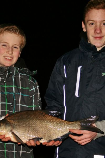 Jonas Töpfel und Jan, Brassen