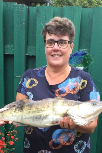 Änne Hollje mit Zander