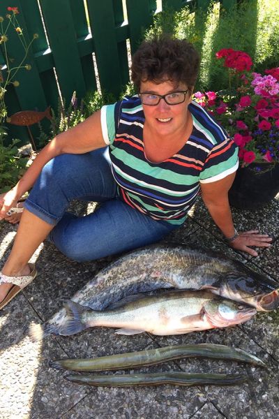 Änne Hollje mit Wels, Zander & 2 Aale