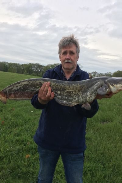 Bernhard Hollje mit Wels