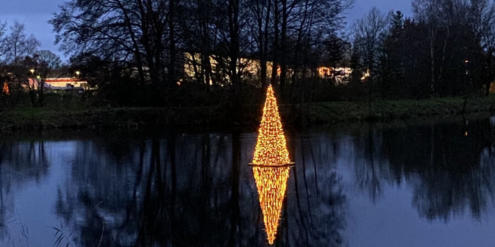 Der Vorstand des SFV Apen e.V. wünscht allen Frohe Weihnachten und einen guten Rutsch ins Jahr 2025